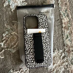 Walli iPhone 14 Pro Case